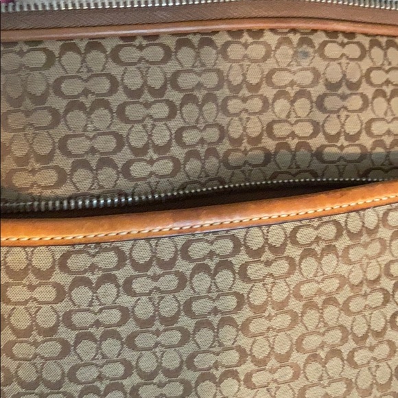 Coach purse. No strap - Picture 4 of 6